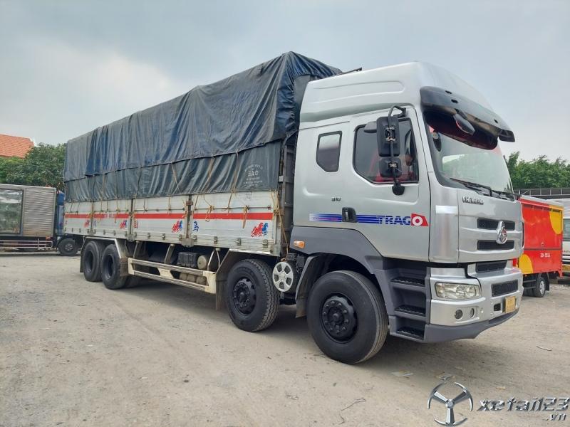 bán xe tải 4 chân chenglong310 nóc cao đời 2017 có trả góp