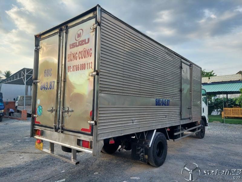 Cần bán xe tải isuzu cũ đời 2016 tải 4t7 thùng 5m7 thùng kín full inox có trả góp