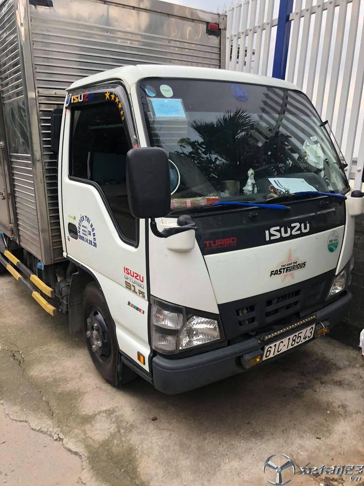 Rao bán xe Isuzu đời 2015 thùng kín với giá 370 triệu