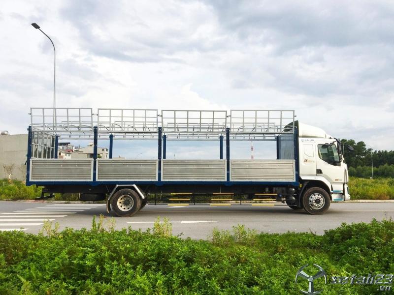 Giá Xe Tải Chenglong M3 Tải Thùng Bạt Kín Container Dài 9m9 Mới 2022
