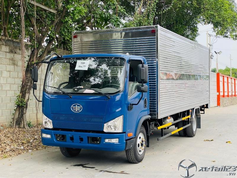 Cần mua xe tải Faw 8 tấn thùng kín dài 6m2 mới 2022 giá tốt, hỗ trợ vay vốn