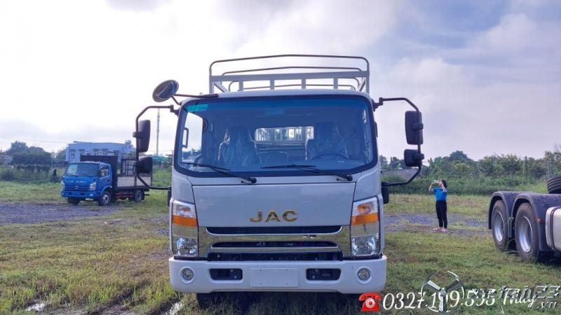 Xe tải Jac N650 plus 6t5 thùng bạt 950kg - giá tốt 2021