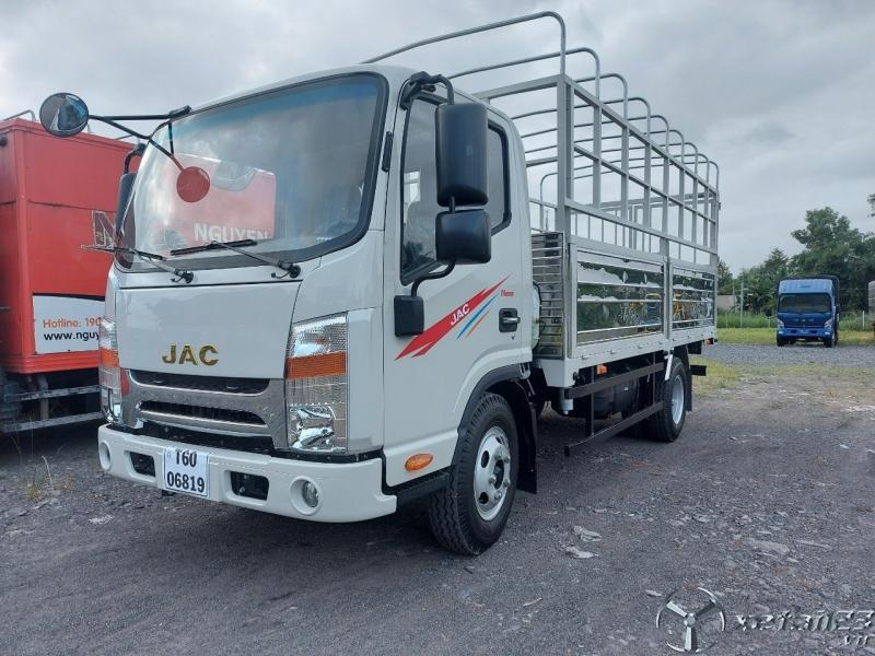 Xe tải JAC N200S 1.99 tấn thùng dài 4m3 máy CUMMINS , sẵn xe Đồng Nai