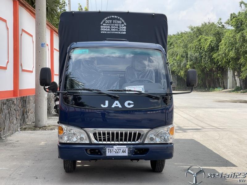 Cần bán Xe tải JAC L240 tải trọng 2t45 thùng dài 3m7 đời 2022