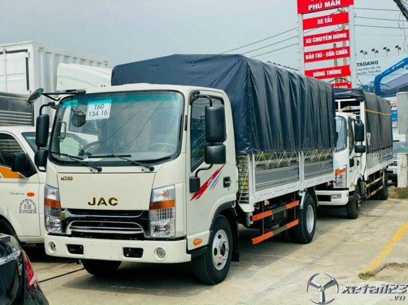 Xe tải JAC N350 tải 3T45 thùng 4m3 đời 2022