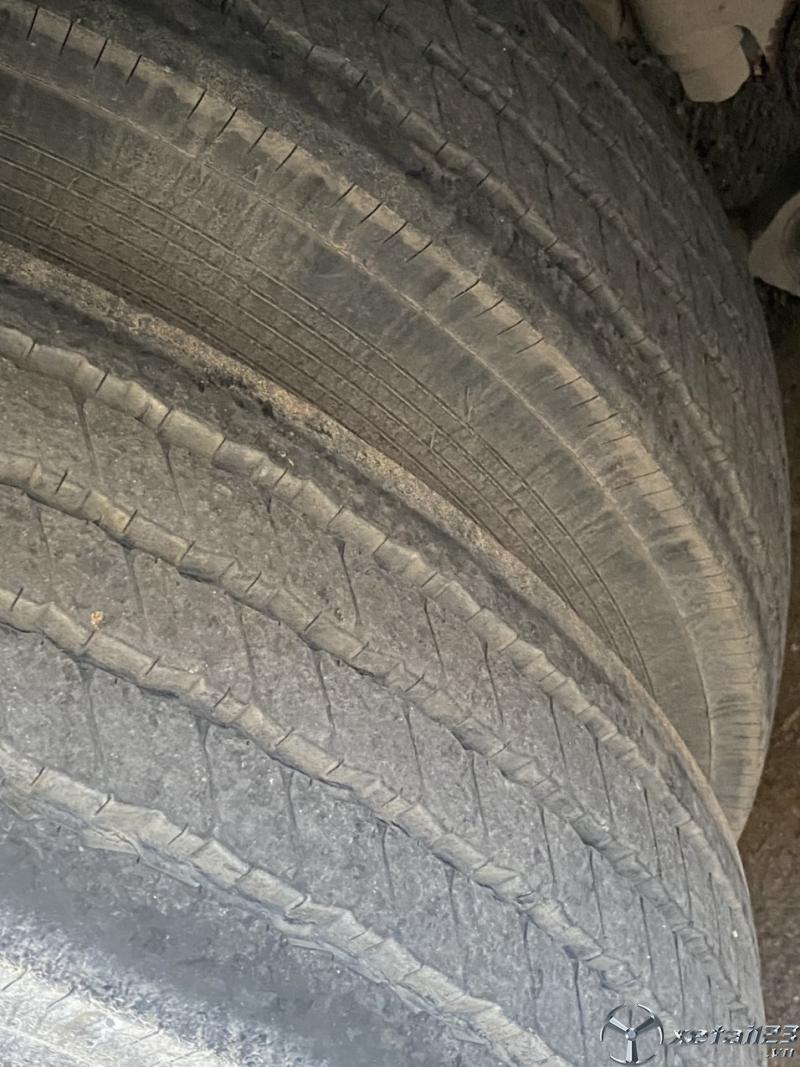 Bán xe Isuzu đời 2015, lốp mới cả dàn, giá 1 tỉ 250