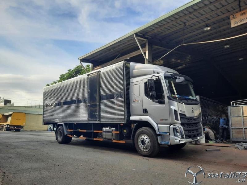 Xe tải Chenglong M3 tải 7T thùng dài 9m8, xe nhập khẩu nguyên chiếc,vay ngân hàng