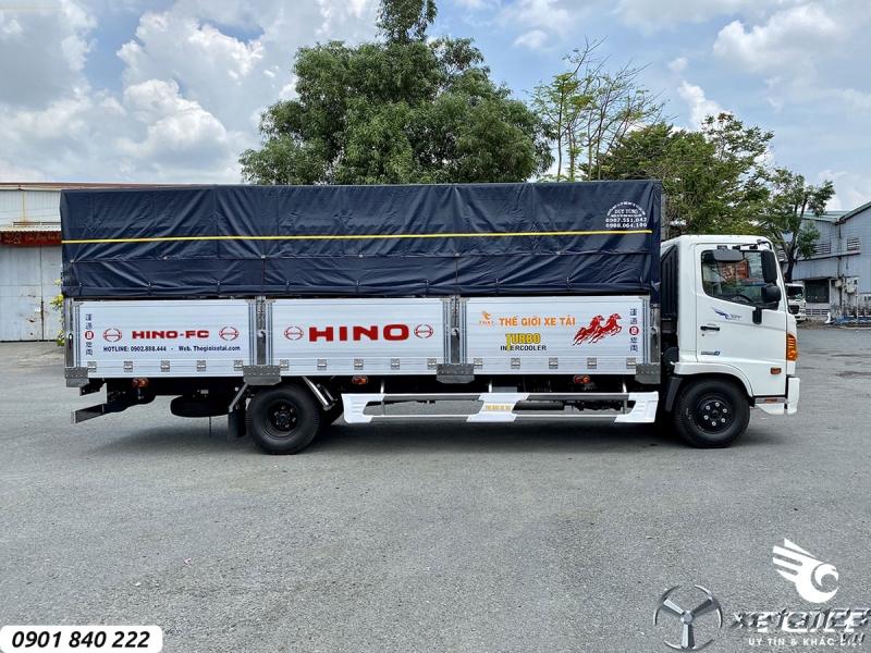 Hino FC9JNTC thùng bạt, tải 6T5 thùng 6m7, trả góp 80%