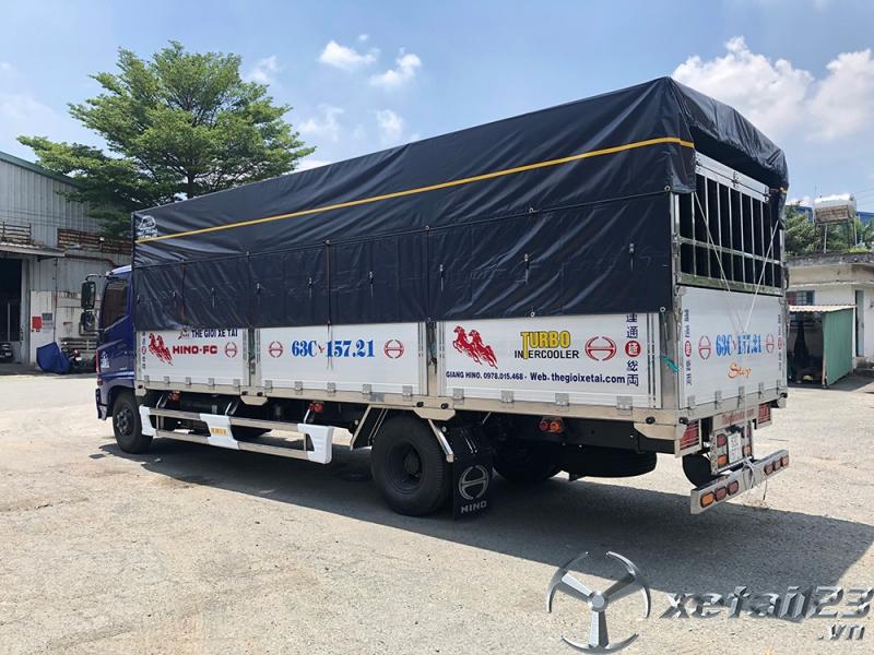 Xe tải HINO FC thùng bạt trả góp 200 triệu nhận xe