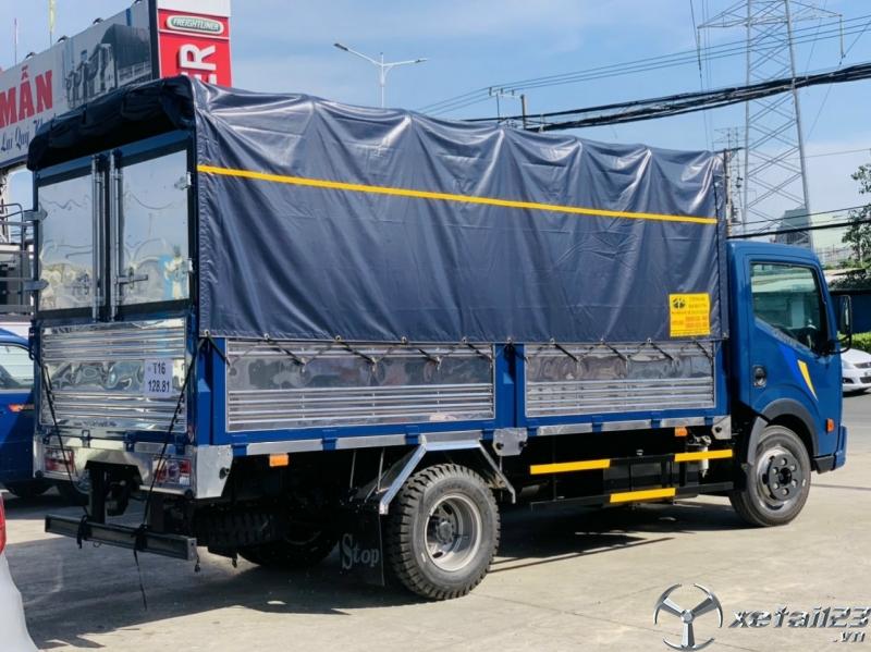 xe tải 3t5 nissan - thùng kín