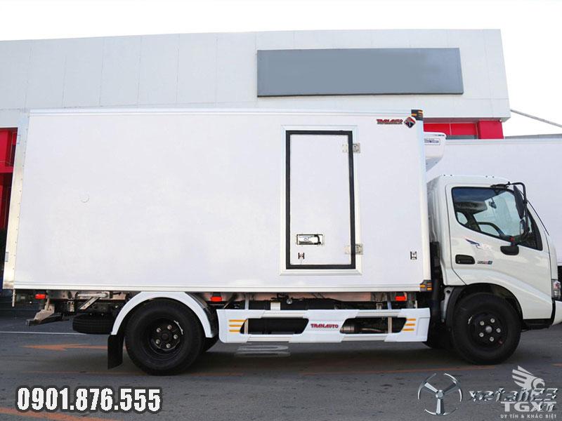 Xe tải Hino XZU650L thùng đông lạnh hỗ trợ vay cao