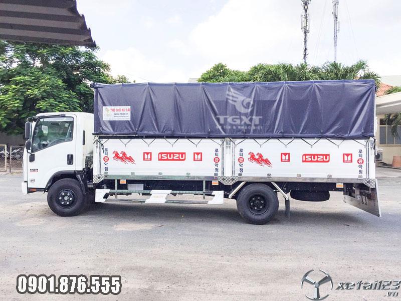 Xe tải Isuzu NQR550 thùng bạt dài 6m2 giá khuyến mãi, giao xe ngay