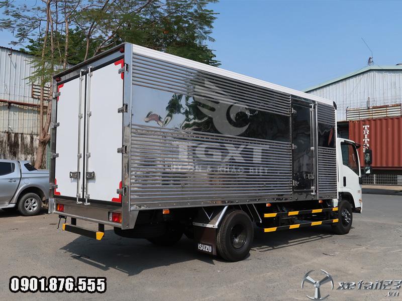 Xe tải Isuzu NQR550 thùng kín dài 6m2/ hỗ trợ trả trước 10-20%