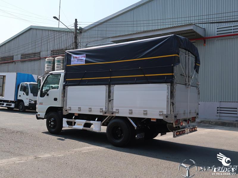 Xe tải Isuzu QKR230 2T5/ thùng dài 3m6 trả trước 10-20% nhận xe ngay