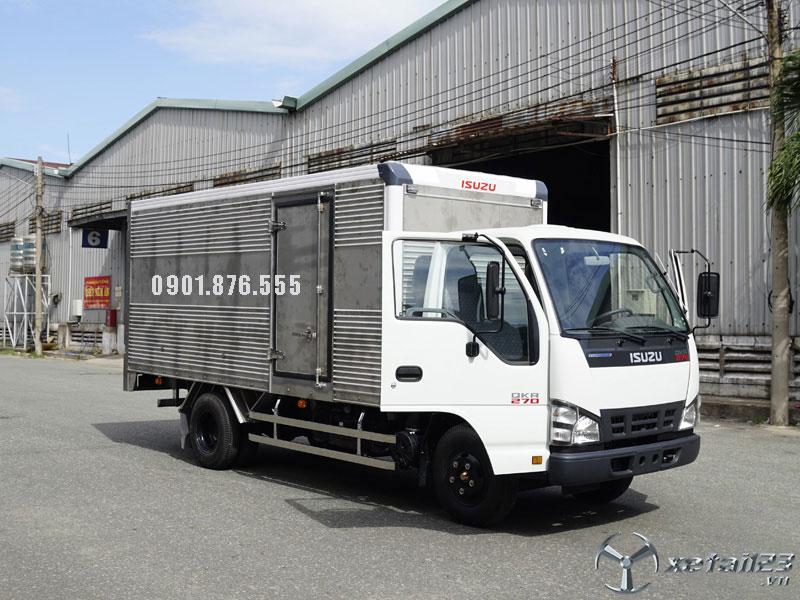Xe tải Isuzu QKR270 thùng dài 4m3 trả góp ưu đãi, xe có sẵn