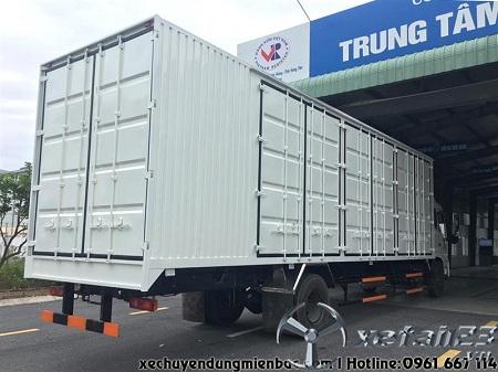 Xe chở Pallet 8 tấn DONGFENG B180 thùng Container dài 9,7M